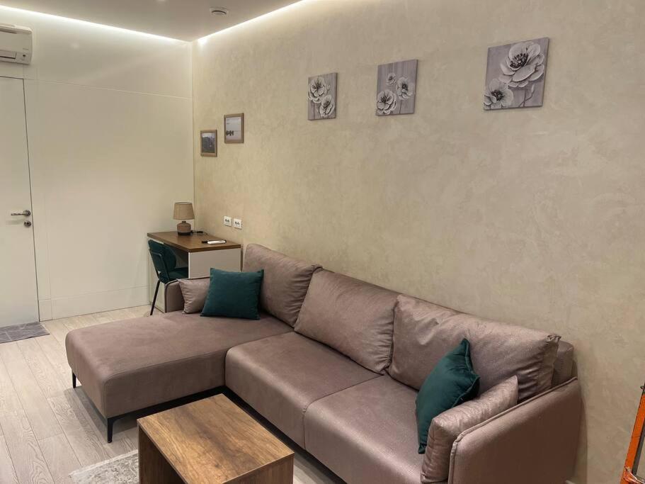 Appartamento Rentapt Tirana Esterno foto